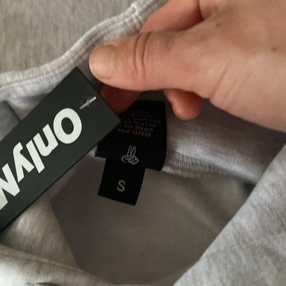 NWT OnlyNY Mens S Gray Sweatshirt - Picture 3 of 6